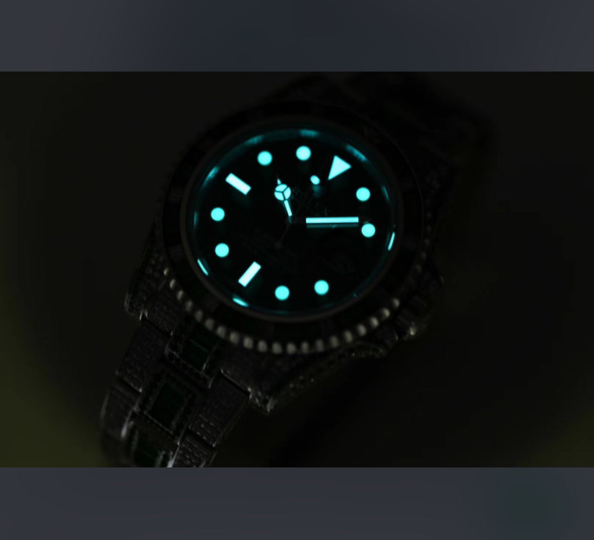 Rolex Submariner Date Green Emerald Diamond Edition