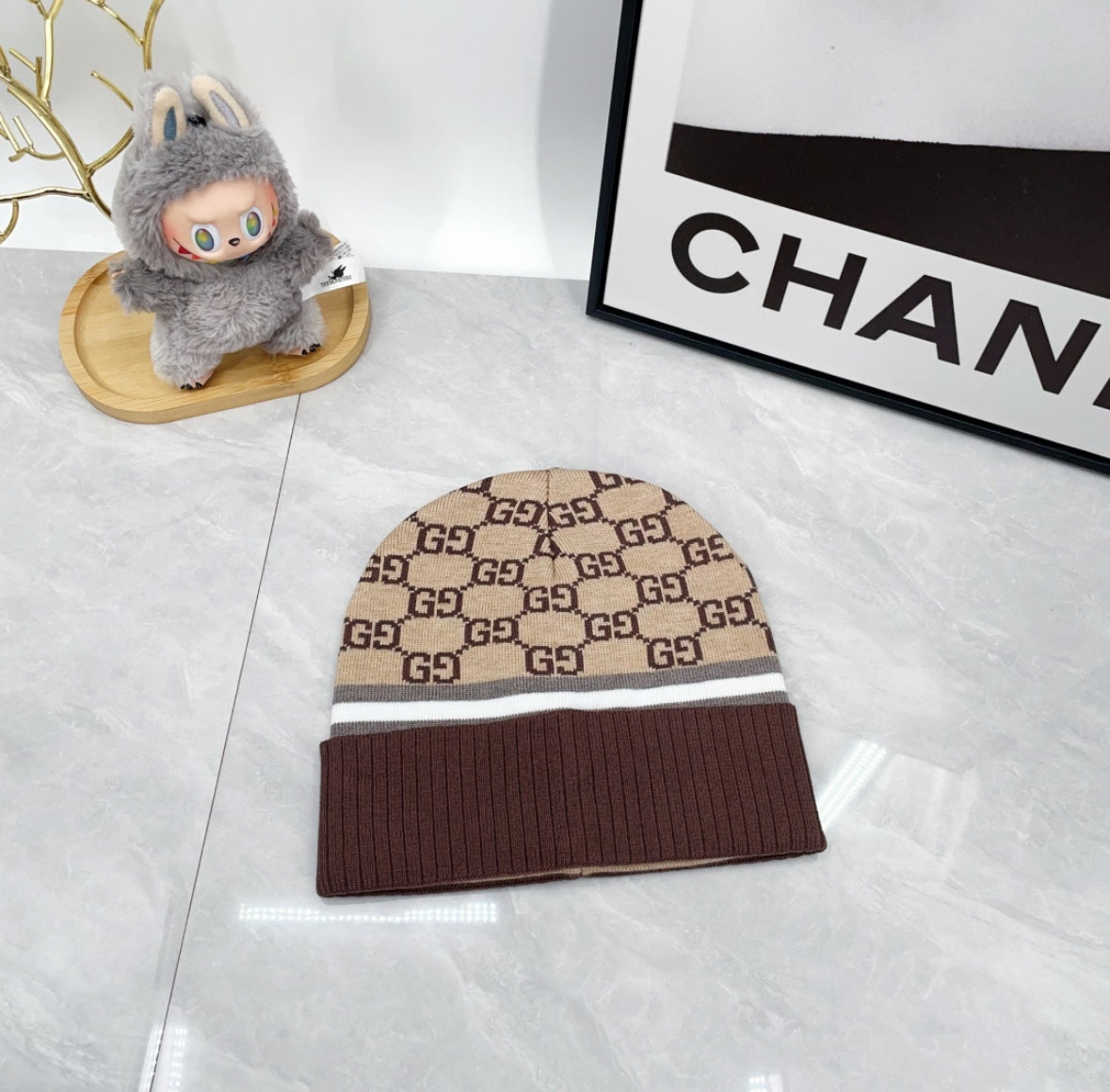 Gucci GG Monogram Beanie – Beige/Brown