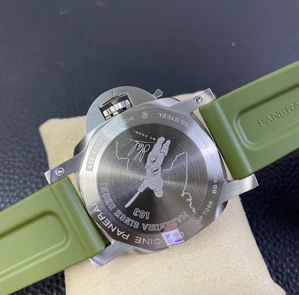 Panerai Luminor GMT Automatic – Silver/Green