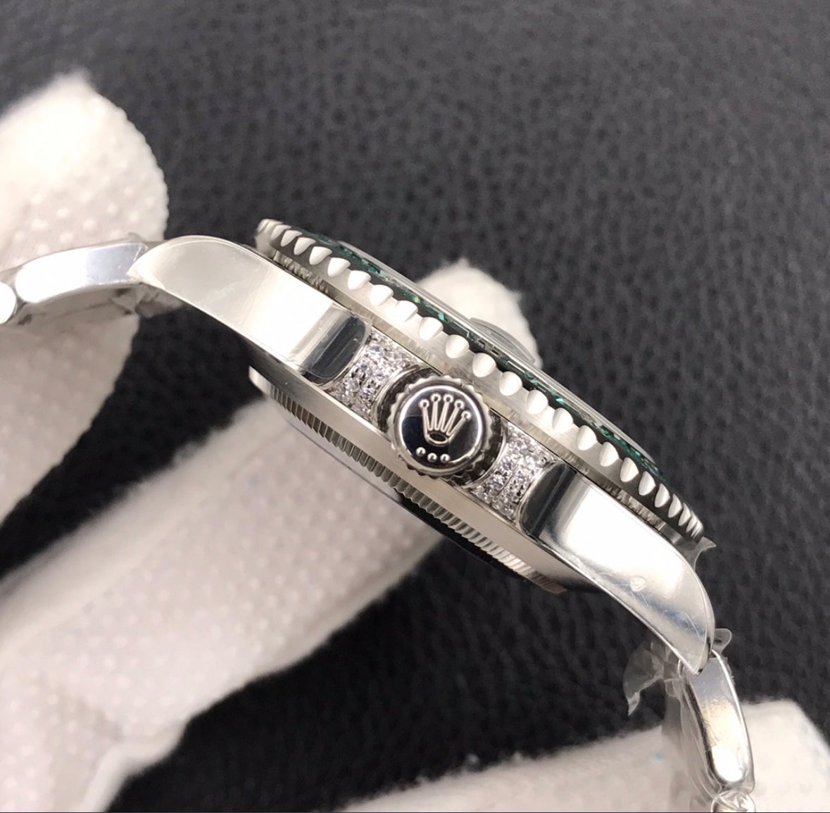 Rolex Submariner Date Green Emerald Bezel Diamond Edition