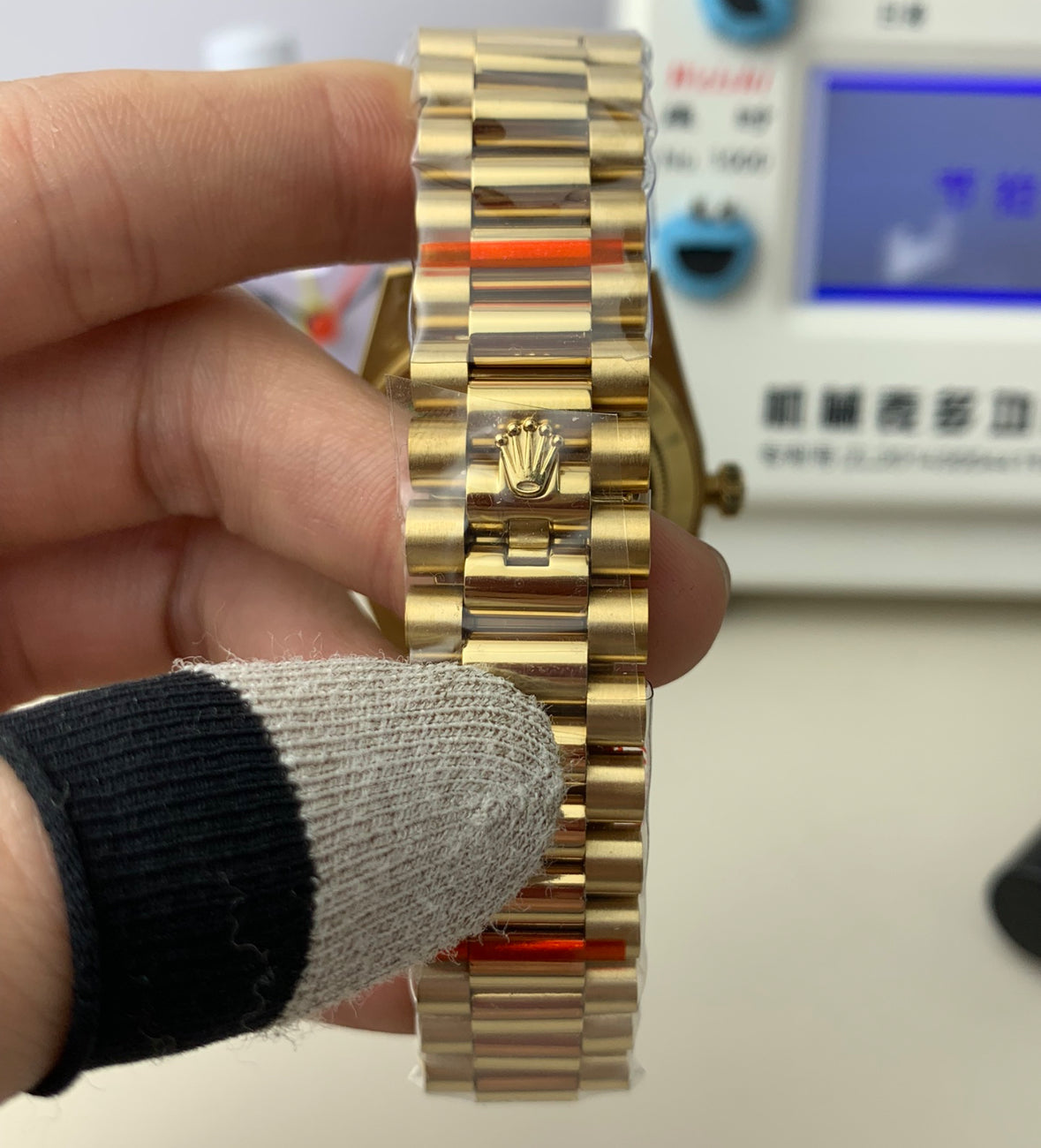 Rolex Day-Date 40 – Yellow Gold/Green Roman Dial