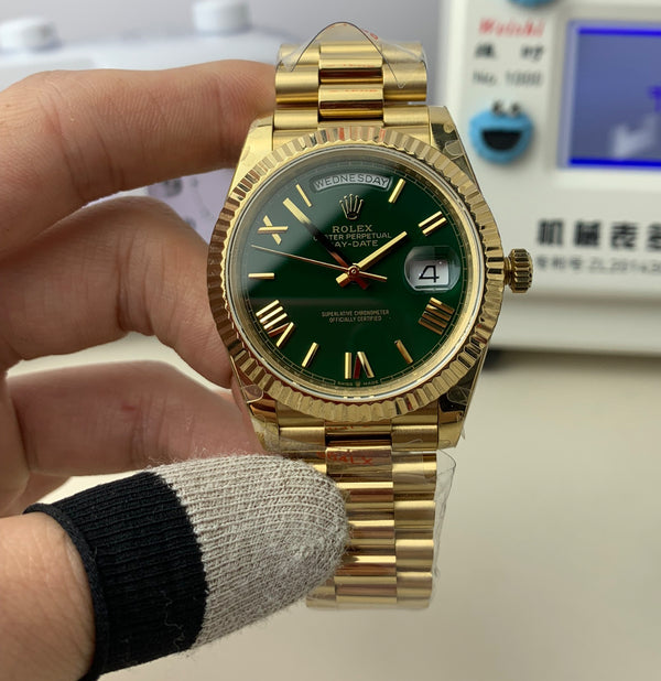 Rolex Day-Date 40 – Yellow Gold/Green Roman Dial