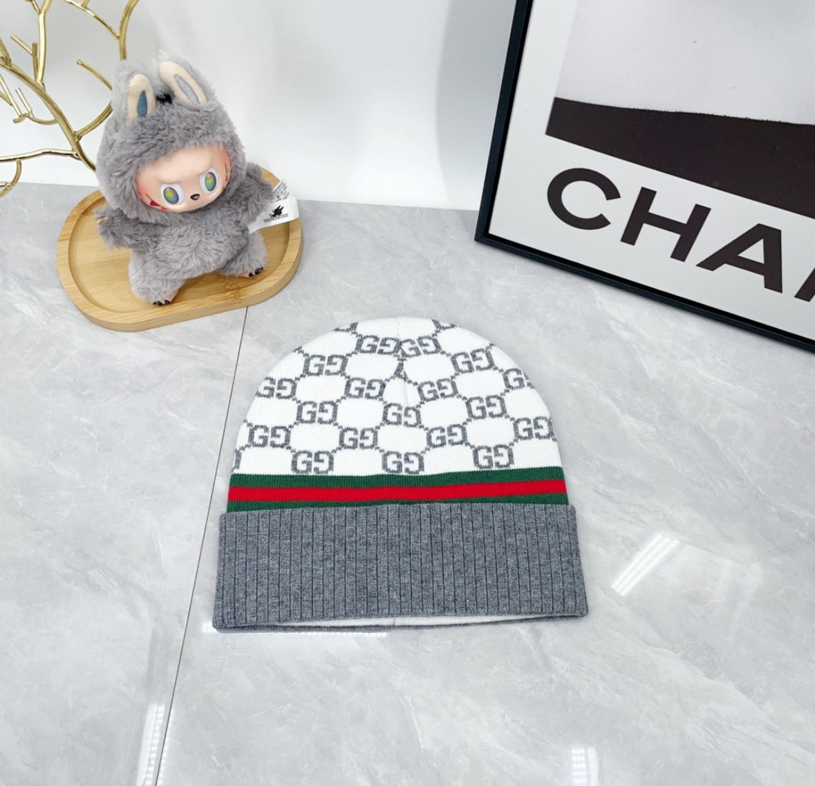 Gucci GG Pattern Web Stripe Beanie – White/Grey
