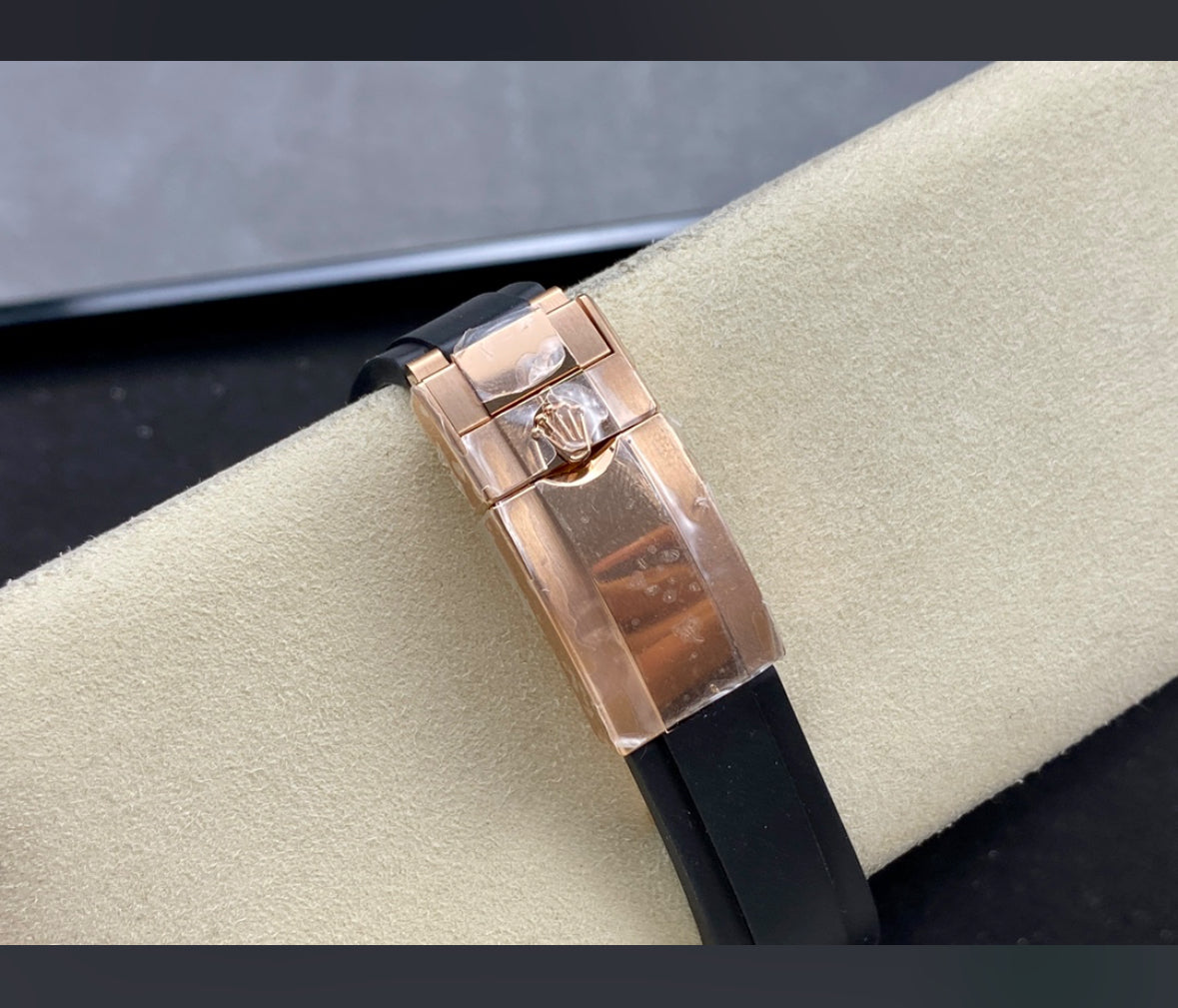 Rolex Yacht-Master Rainbow – Rose Gold/Black