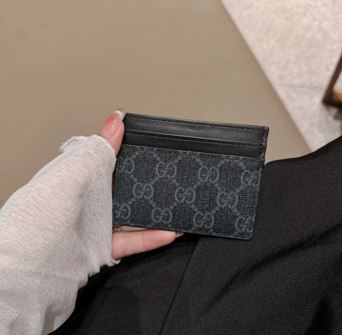 Gucci GG Supreme Card Holder – Black/Grey
