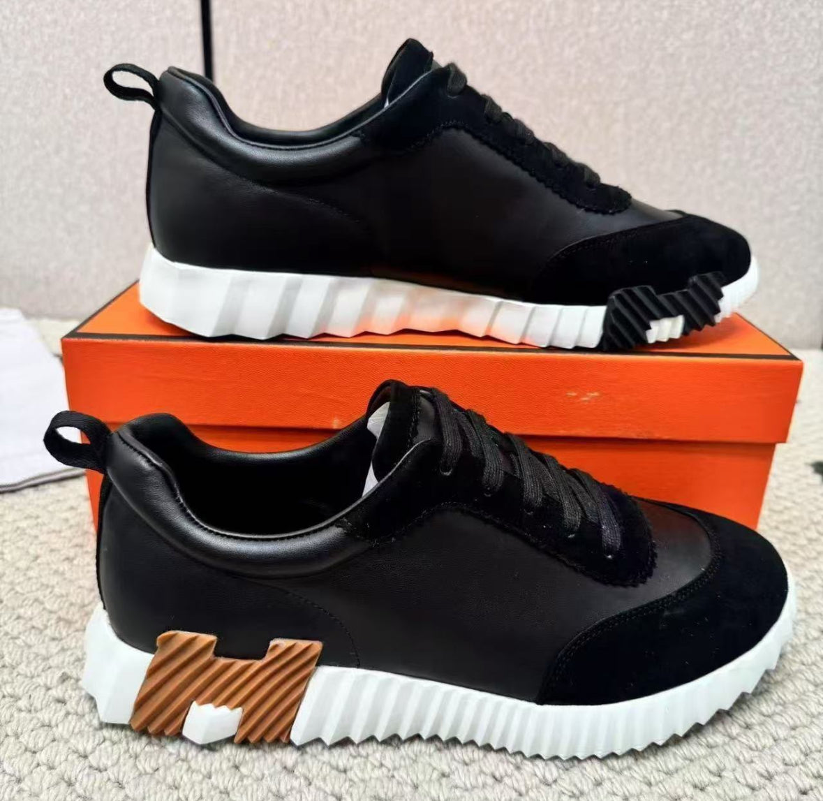 Hermès Bouncing Sneaker-Black/Brown