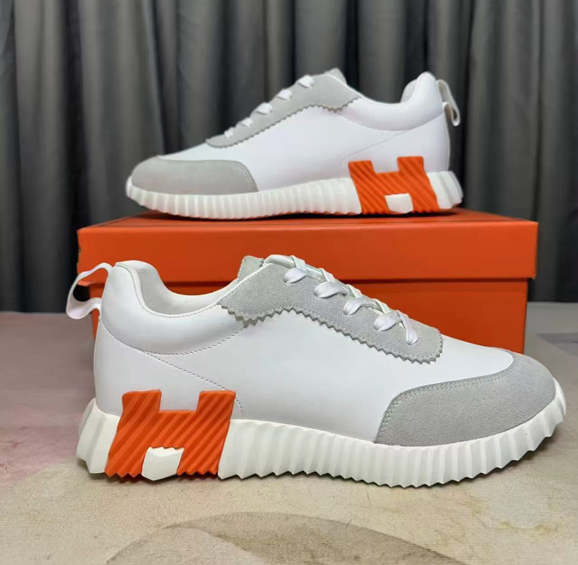 Hermès Bouncing Sneaker-White/Orange