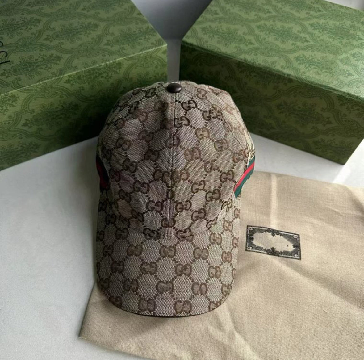Gucci GG Canvas Cap – Beige