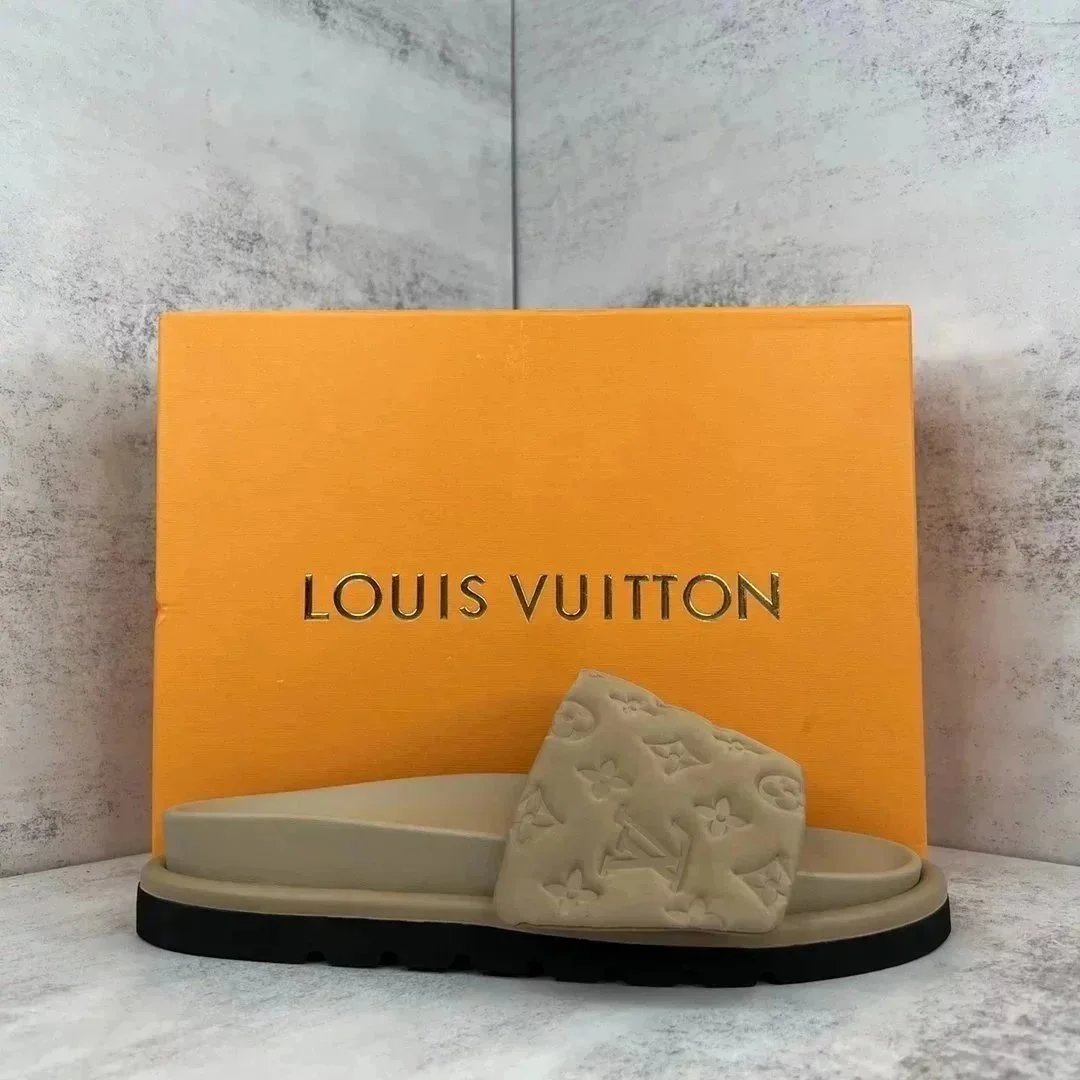 Louis Vuitton Miami Monogram Slides – Brown