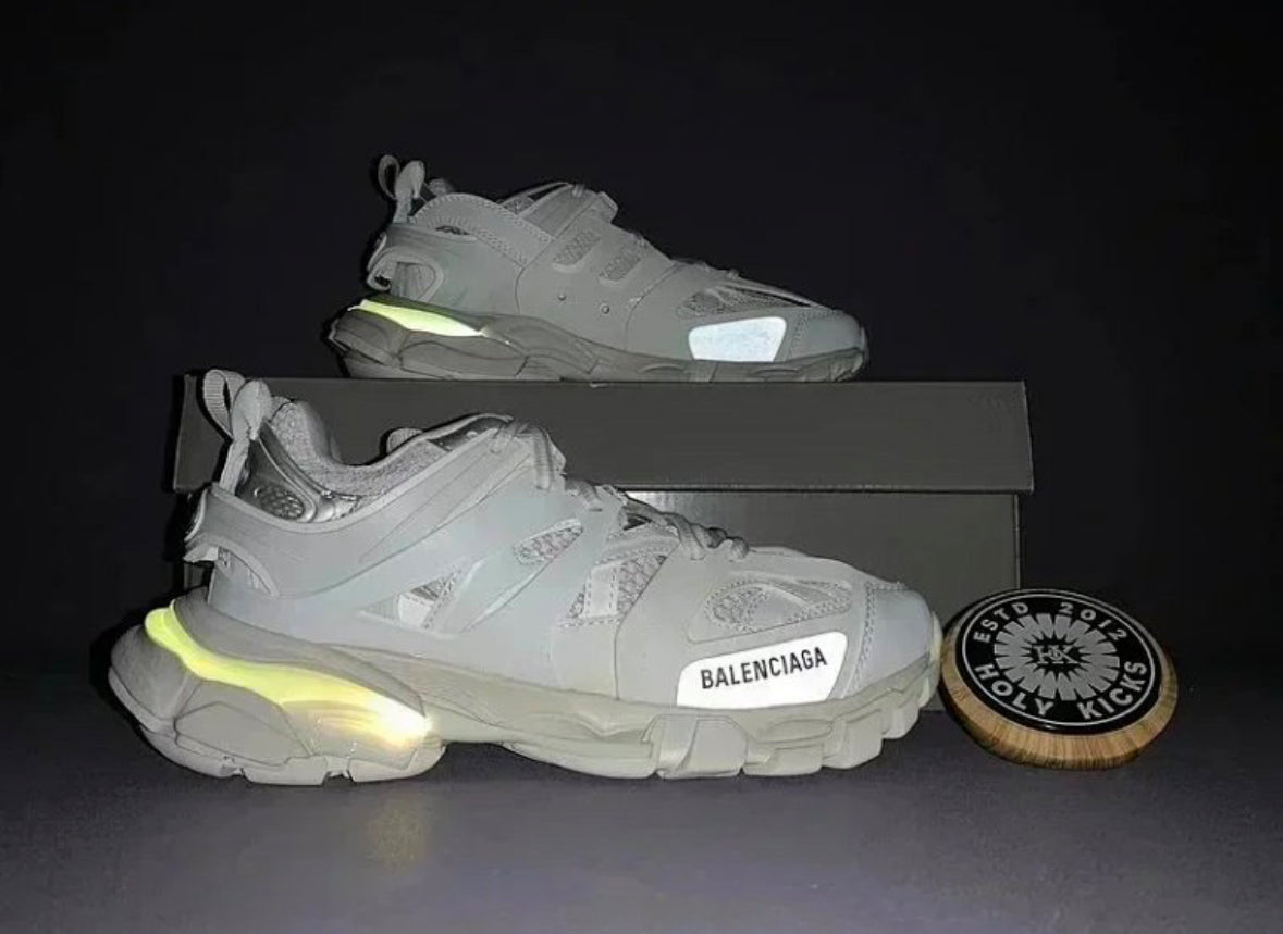 Balenciaga Triple S – Grey