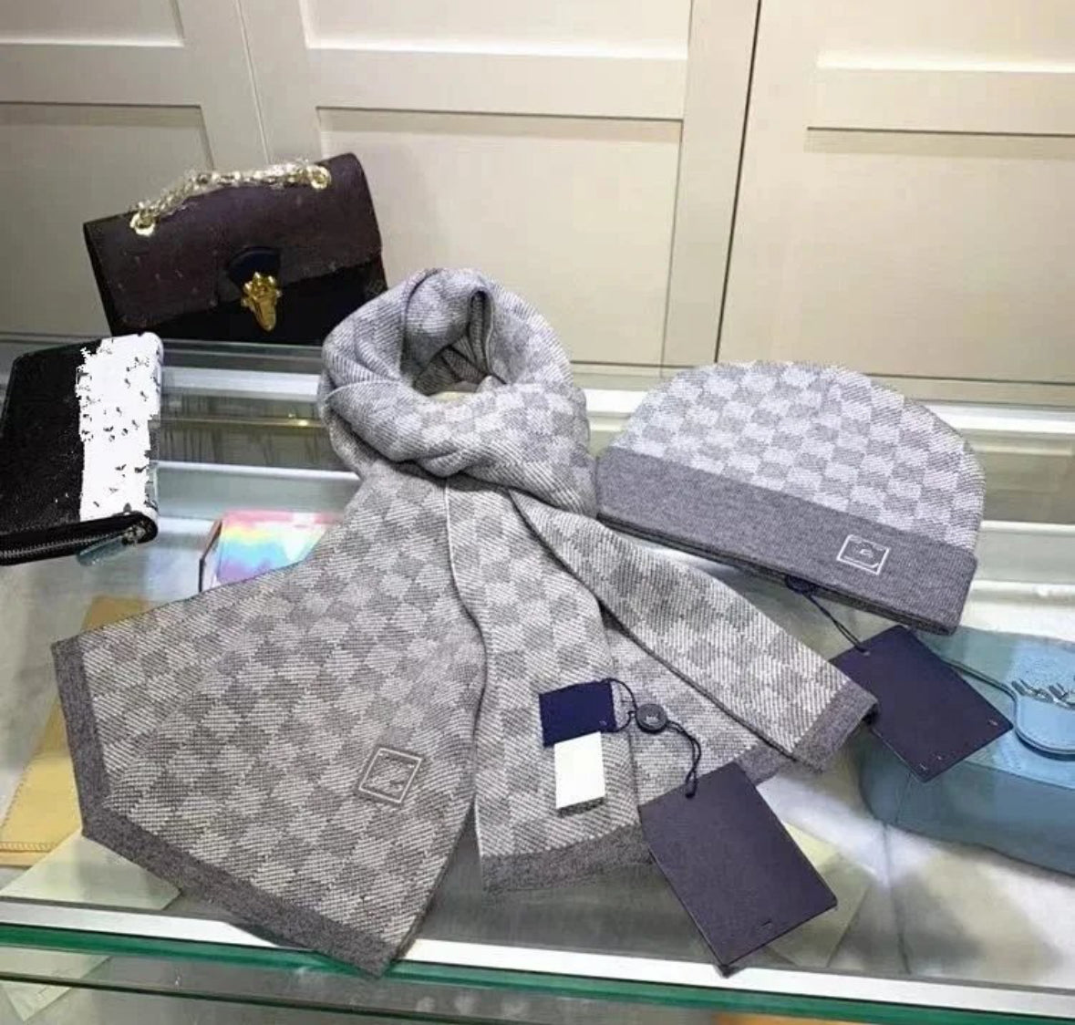 Louis Vuitton Monogram Beanie & Scarf Set – Grey