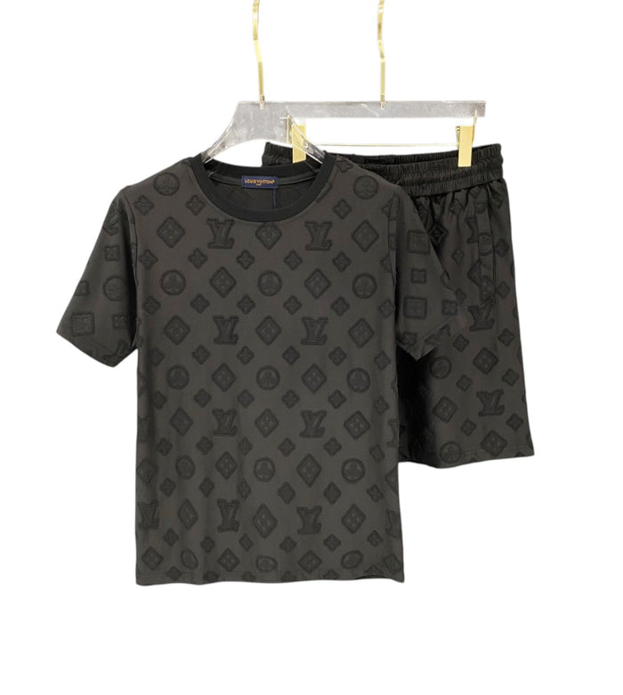 Ensemble T-shirt et short Louis Vuitton noir à monogramme ton sur ton
