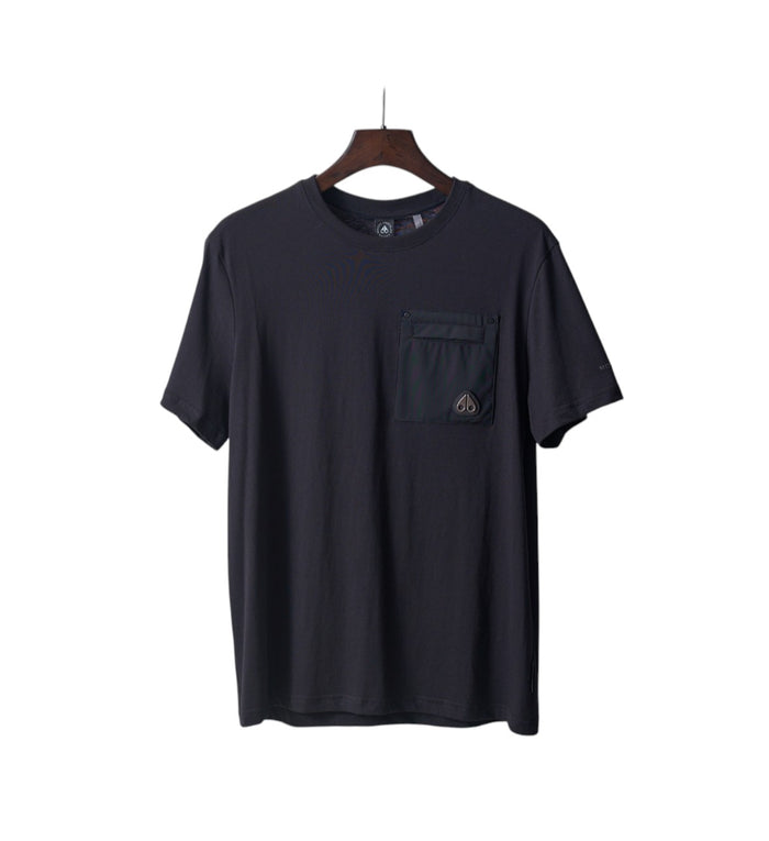 T-shirt noir à poche Moose Knuckles