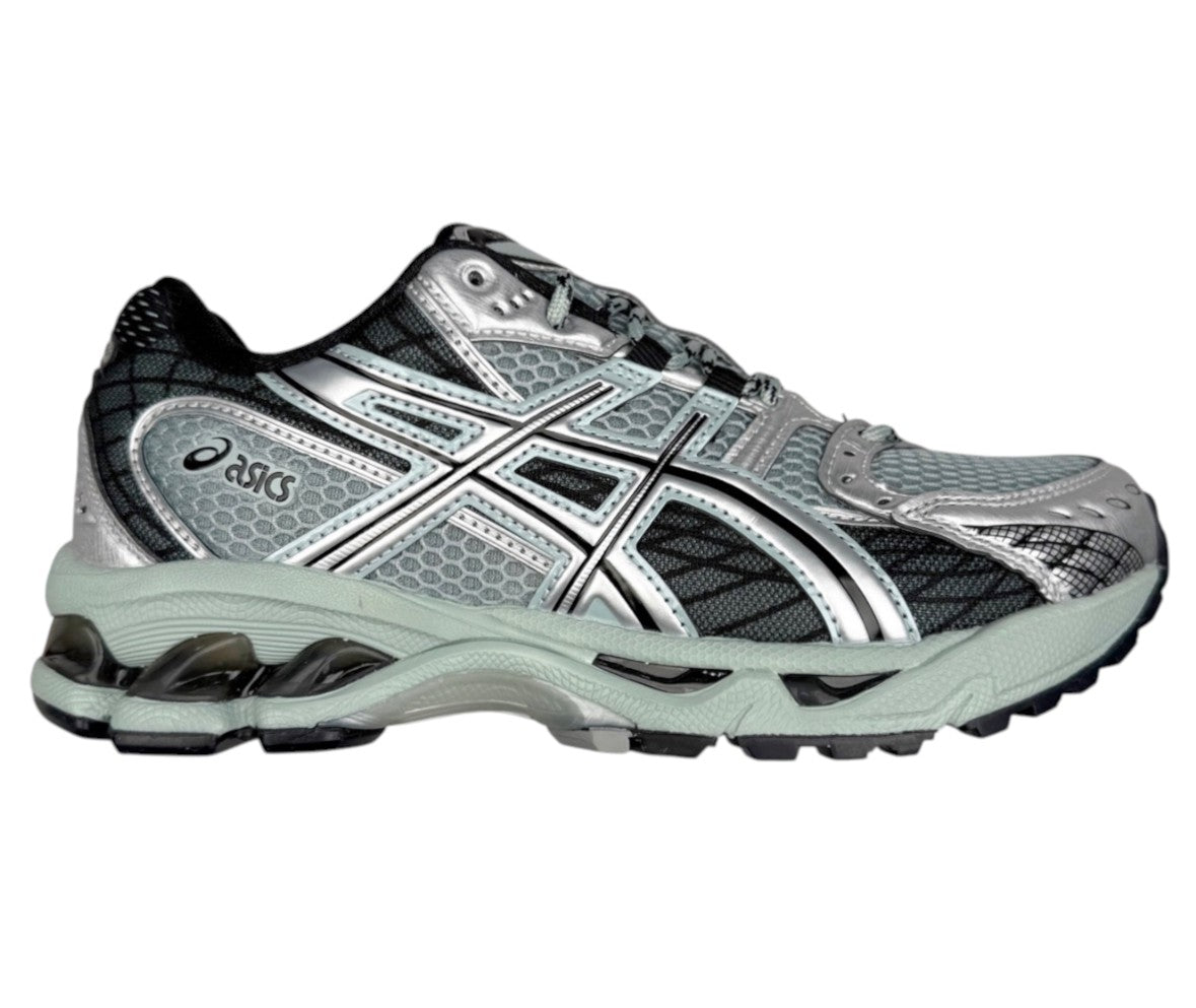 ASICS Gel-Kayano – White/Grey