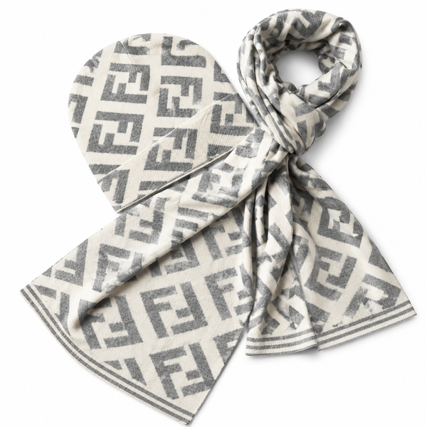 Set Fendi FF con berretto e sciarpa – bianco/grigio